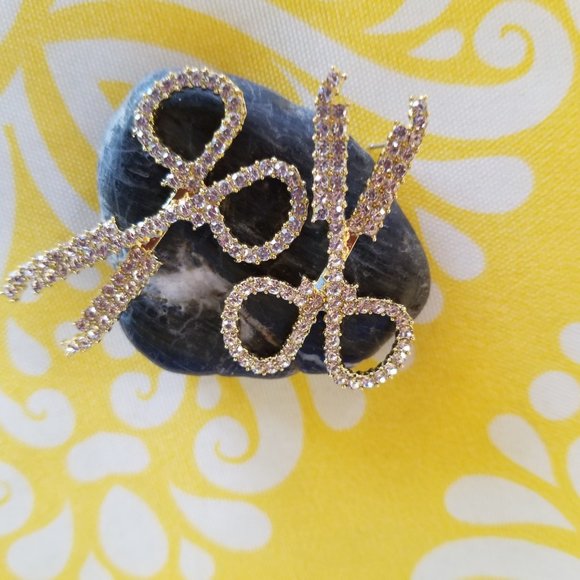 ✂️HAIR STYLIST Cute Earrings Clear Stones - NWOT✂️ - Picture 5 of 6